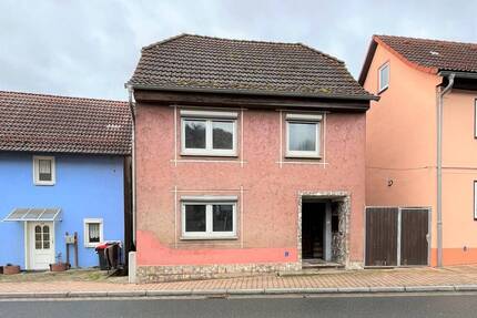 Haus Uhlstädt-Kirchhasel Uhlstädt - 6 Zimmer, 187 m&sup2;, 53.000&euro; | Angebot:25773115