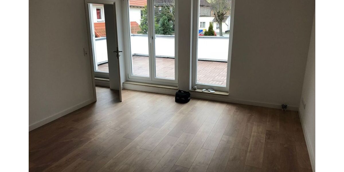 Top-sanierte 4ZKB Maisonette-Wohnung mit 18 qm Terrasse - Maisonettenwohnung Schlöben Rabis | Angebot:27333741