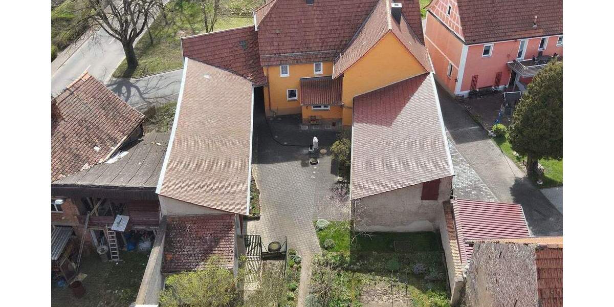 Bauernhaus, Landhaus Kölleda Großmonra - 8 Zimmer, 218 m&sup2;, 199.000&euro; | Angebot:25687052