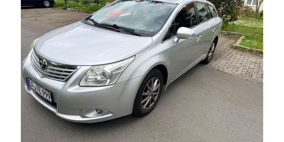 Toyota Avensis 194.000 km 3.999 &euro; Erfurt 99099