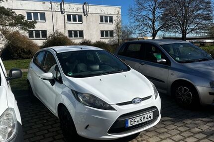 Ford Fiesta 147.000 km 2.200 &euro; Erfurt 99086