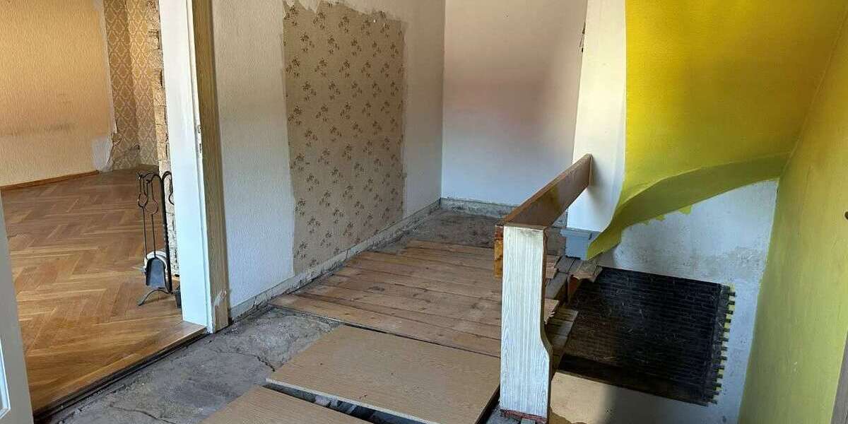 Geräumiges 1-2 Fam-Haus zum wohnen und ausbauen - Einfamilienhaus Hammerstedt | Angebot:27284543