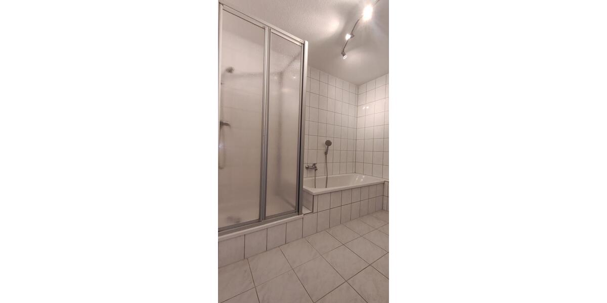 Etagenwohnung Rudolstadt - 3 Zimmer, 71 m&sup2;, 590&euro; | Angebot:23902944