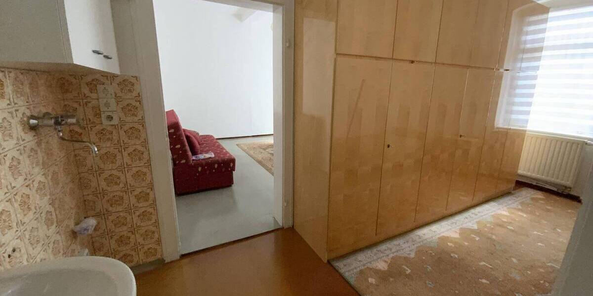 Einfamilienhaus Bad Sulza - 7 Zimmer, 150 m&sup2;, 85.000&euro; | Angebot:25676935