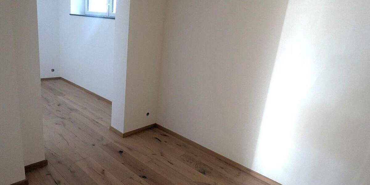 Etagenwohnung Jena Löbstedt - 4 Zimmer, 94 m&sup2;, 399.000&euro; | Angebot:25695947