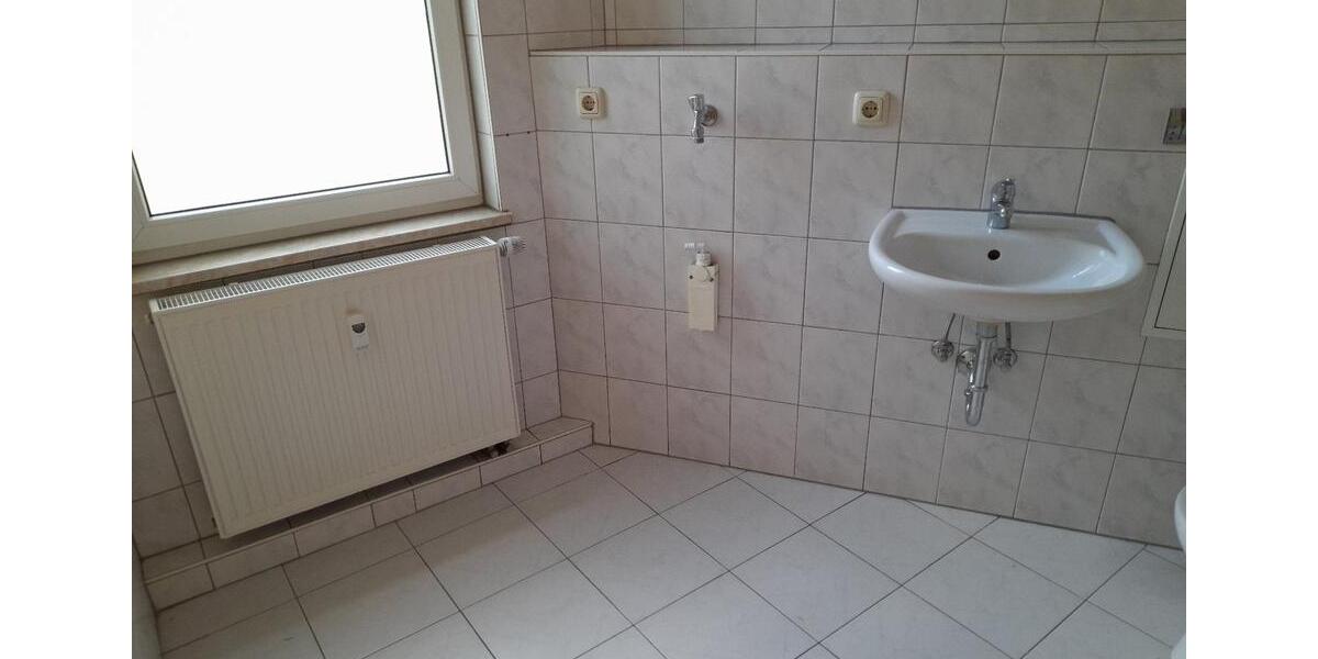 Etagenwohnung Apolda - 1 Zimmer, 40 m&sup2;, 370&euro; | Angebot:25540085