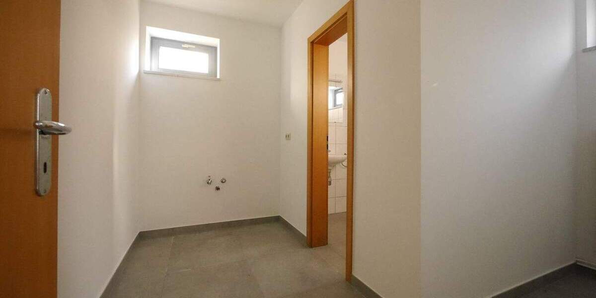 Gewerbeobjekt Weimar Westvorstadt - 2 Zimmer, 58 m&sup2;, 560&euro; | Angebot:25661197