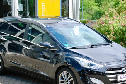 Hyundai i30 107.100 km 8.990 &euro; Dornburg - Camburg 07774