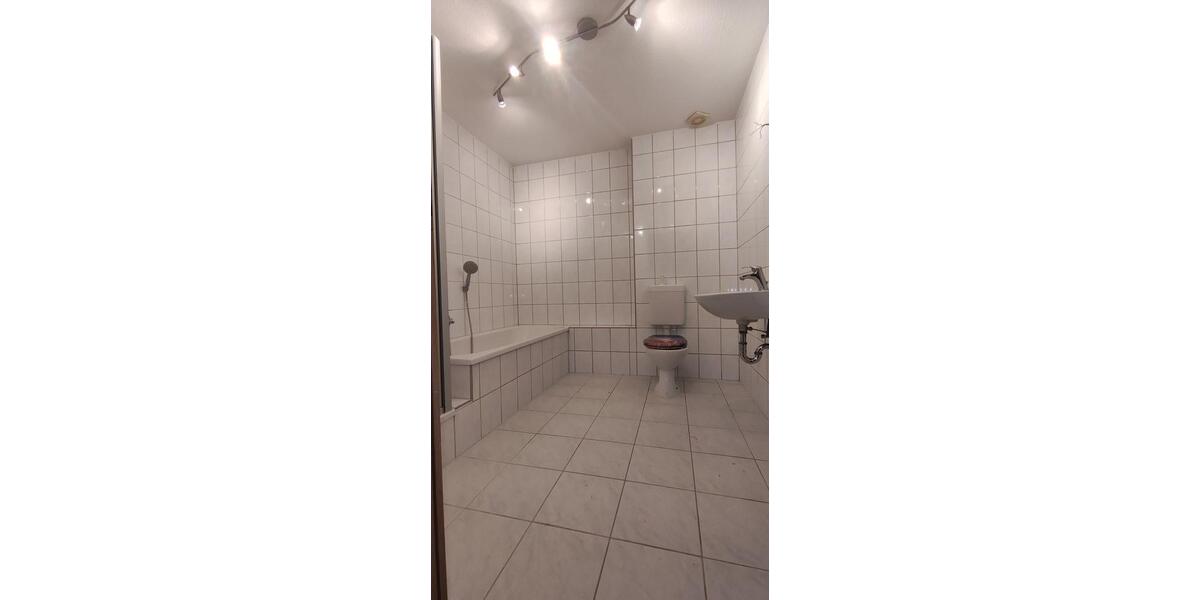 Etagenwohnung Rudolstadt - 3 Zimmer, 71 m&sup2;, 590&euro; | Angebot:23902944