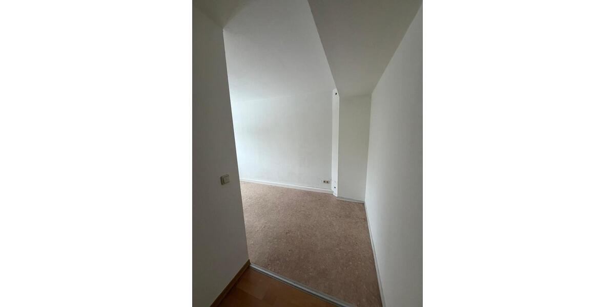 Etagenwohnung Erfurt - 1 Zimmer, 38 m&sup2;, 550&euro; | Angebot:25236311