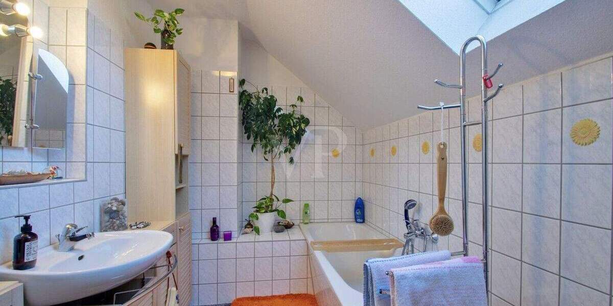 Etagenwohnung Erfurt Daberstedt - 3 Zimmer, 90 m&sup2;, 249.000&euro; | Angebot:25698421