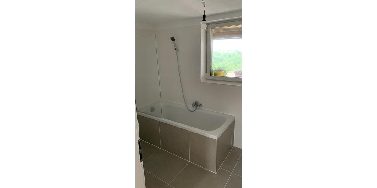 Etagenwohnung Apolda - 3 Zimmer, 79 m&sup2;, 720&euro; | Angebot:25805241