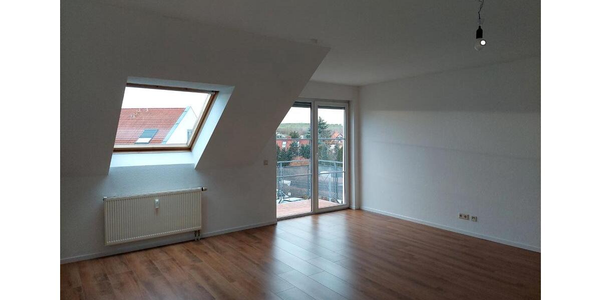Dachgeschoßwohnung Erfurt Hochheim - 3 Zimmer, 78 m&sup2;, 853&euro; | Angebot:26354149