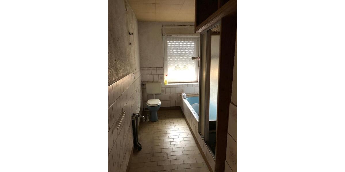 Einfamilienhaus Sömmerda - 7 Zimmer, 130 m&sup2;, 42.900&euro; | Angebot:25397514