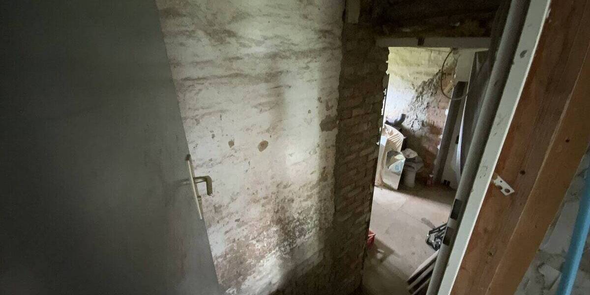 Einfamilienhaus Niedertrebra Escherode - 7 Zimmer, 126 m&sup2;, 98.000&euro; | Angebot:25771822