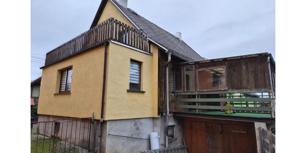 Einfamilienhaus Stadtilm - 7 Zimmer, 120 m&sup2;, 140.000&euro; | Angebot:24533046