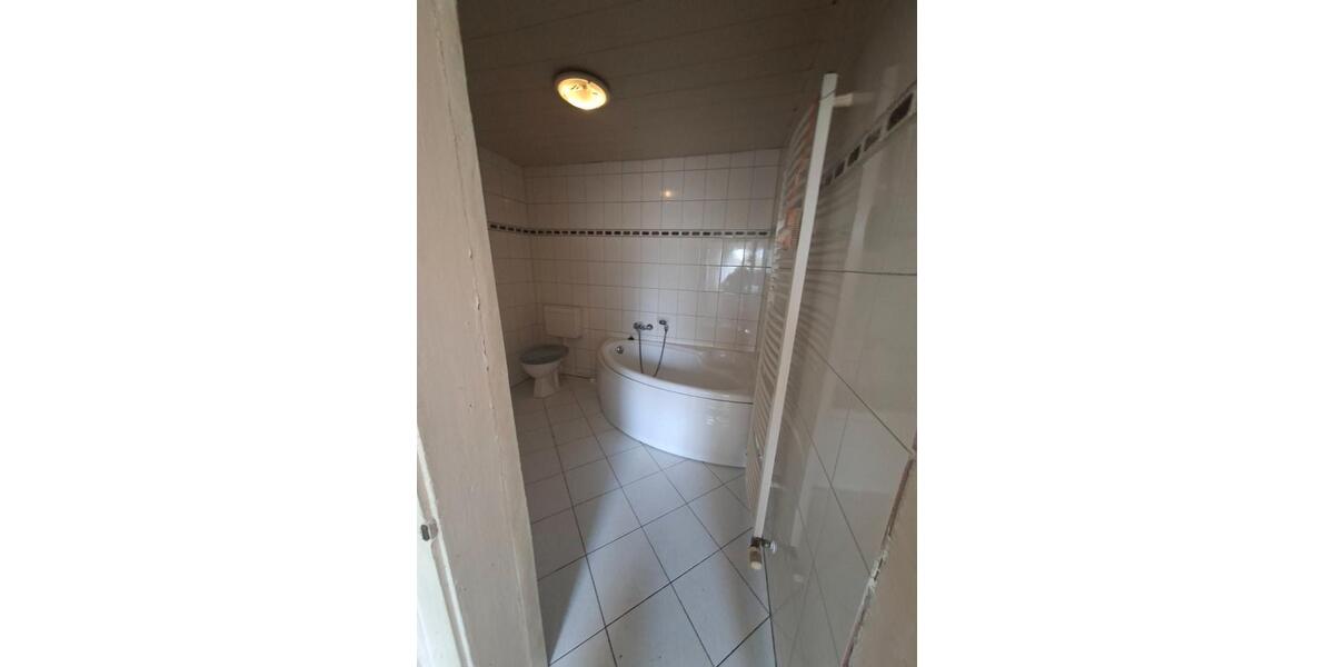 Mehrfamilienhaus, Wohnhaus Buttstädt - 11 Zimmer, 200 m&sup2;, 87.500&euro; | Angebot:26039272