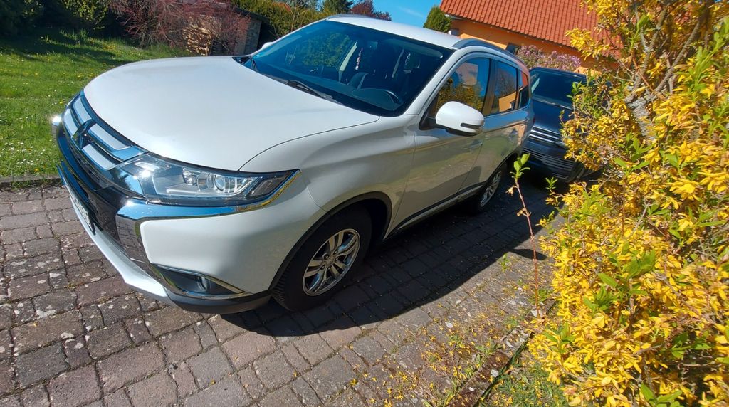 Mitsubishi Outlander 163.000 km 12.900 &euro; Kapellendorf 99510