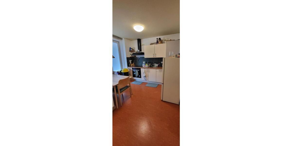 Etagenwohnung Jena Burgau - 15 Zimmer, 45 m&sup2;, 227&euro; | Angebot:25843847