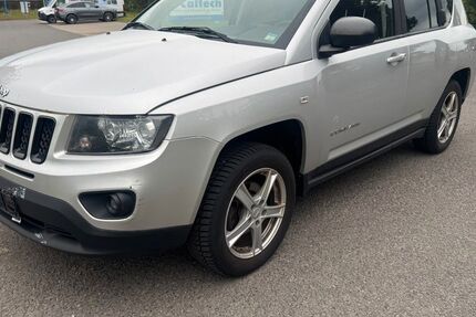 Jeep Compass 331.000 km 2.200 &euro; Erfurt 99087