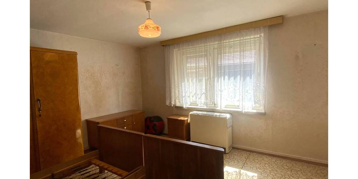 Einfamilienhaus Kölleda Battgendorf - 5 Zimmer, 190 m&sup2;, 99.000&euro; | Angebot:25679757