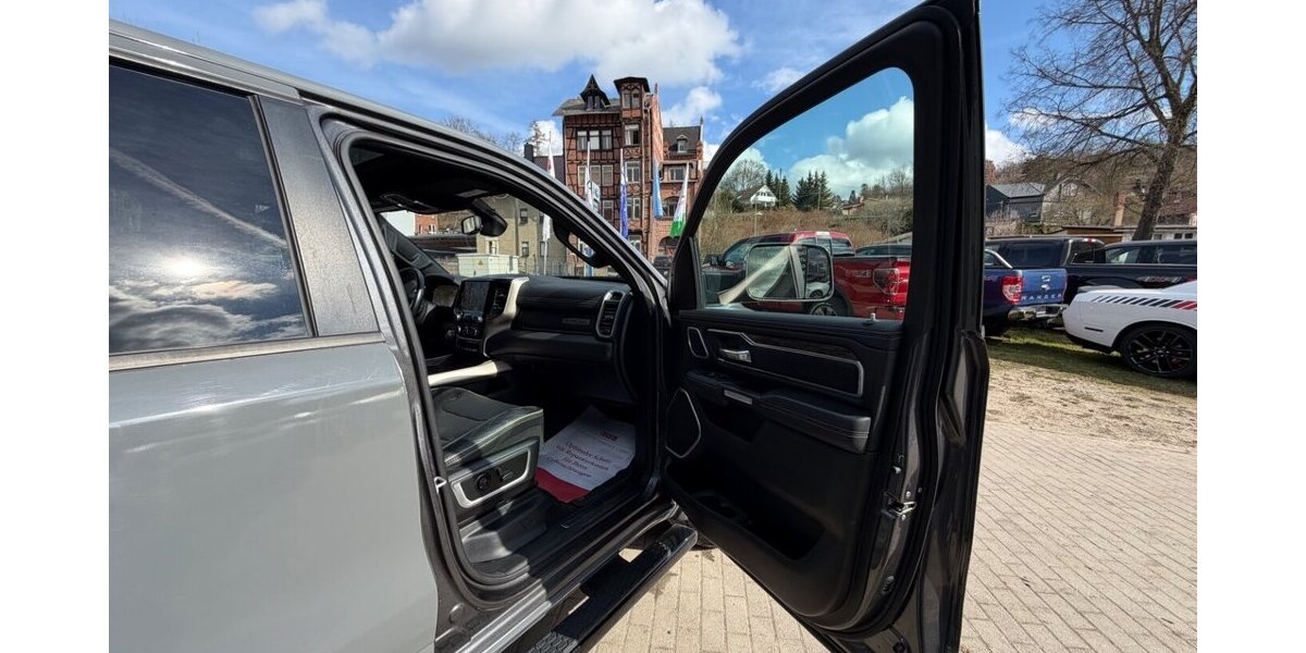 Dodge RAM 1500 Hemi Laramie