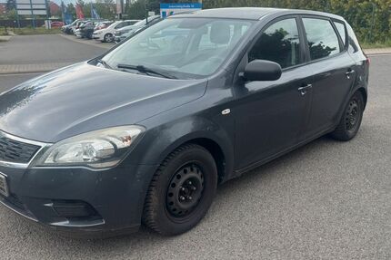 Kia ceed / Ceed 226.000 km 1.500 &euro; Erfurt 99087