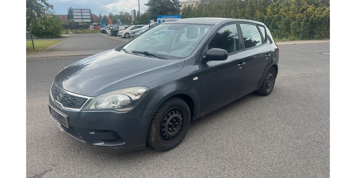 Kia ceed / Ceed 226.000 km 1.500 &euro; Erfurt 99087