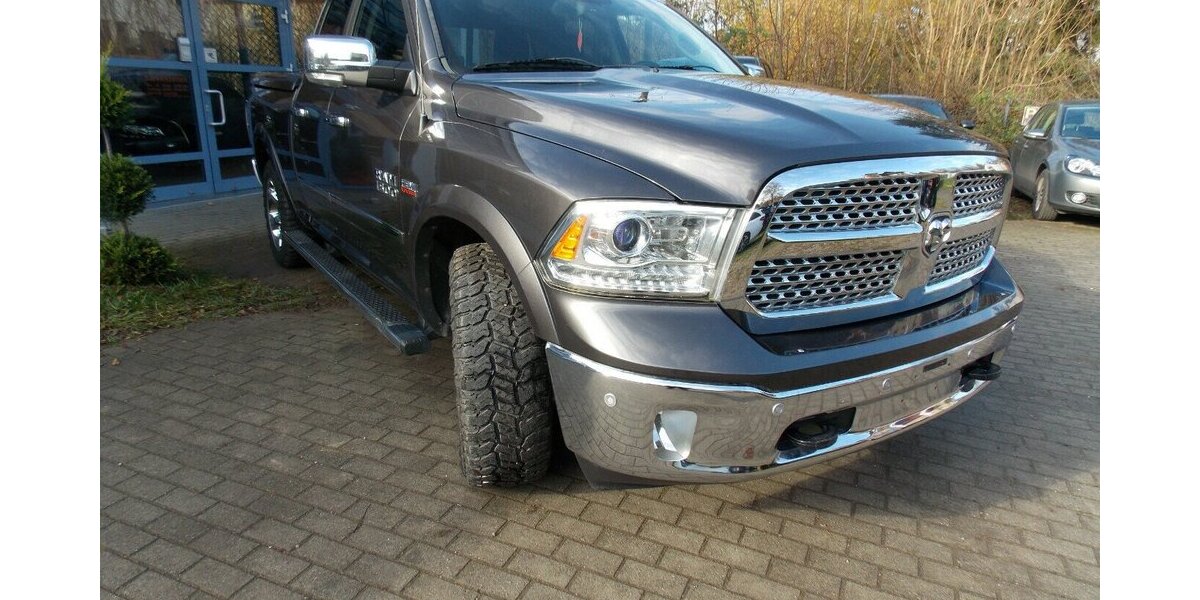 Dodge RAM 1500 5,7 Hemi Laramie UNFALLFREI 107.400 km 32.300 &euro; Rudolstadt 07407