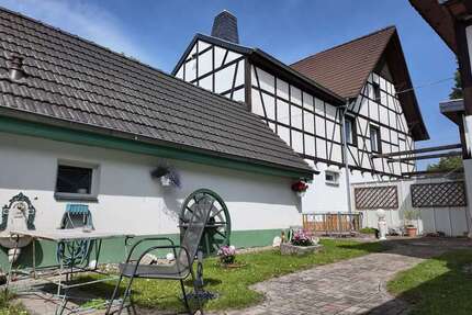 Haus Walschleben - 10 Zimmer, 300 m&sup2;, 449.000&euro; | Angebot:27358103