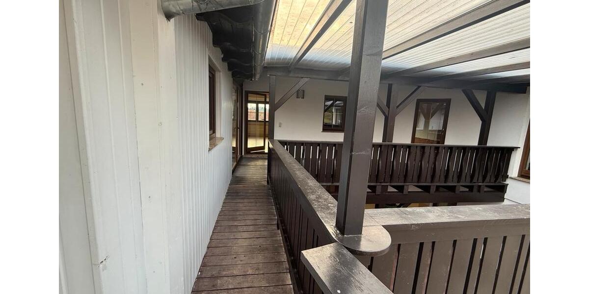 Einfamilienhaus Am Ettersberg - 6 Zimmer, 180 m&sup2;, 135.000&euro; | Angebot:23810796