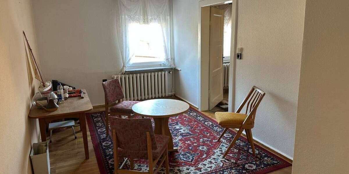 Geräumiges 1-2 Fam-Haus zum wohnen und ausbauen - Einfamilienhaus Hammerstedt | Angebot:27284543