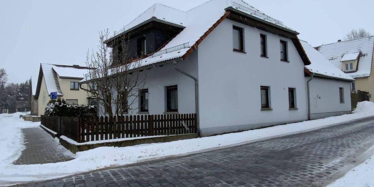 Einfamilienhaus Ilmtal-Weinstraße Niederreißen - 8 Zimmer, 145 m&sup2;, 180.000&euro; | Angebot:25938523