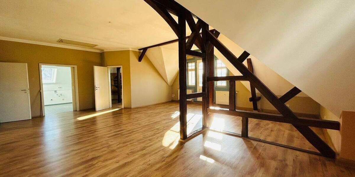 Etagenwohnung Rudolstadt Zentrum - 4 Zimmer, 113 m&sup2;, 800&euro; | Angebot:25660572