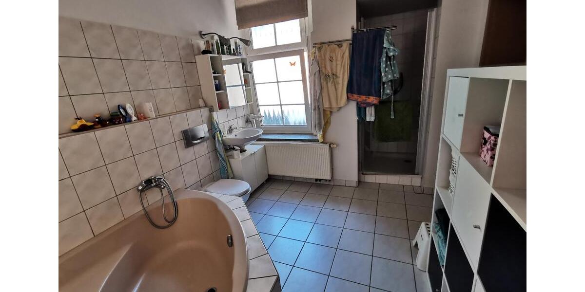 Etagenwohnung Rudolstadt - 3 Zimmer, 110 m&sup2;, 930&euro; | Angebot:26544345