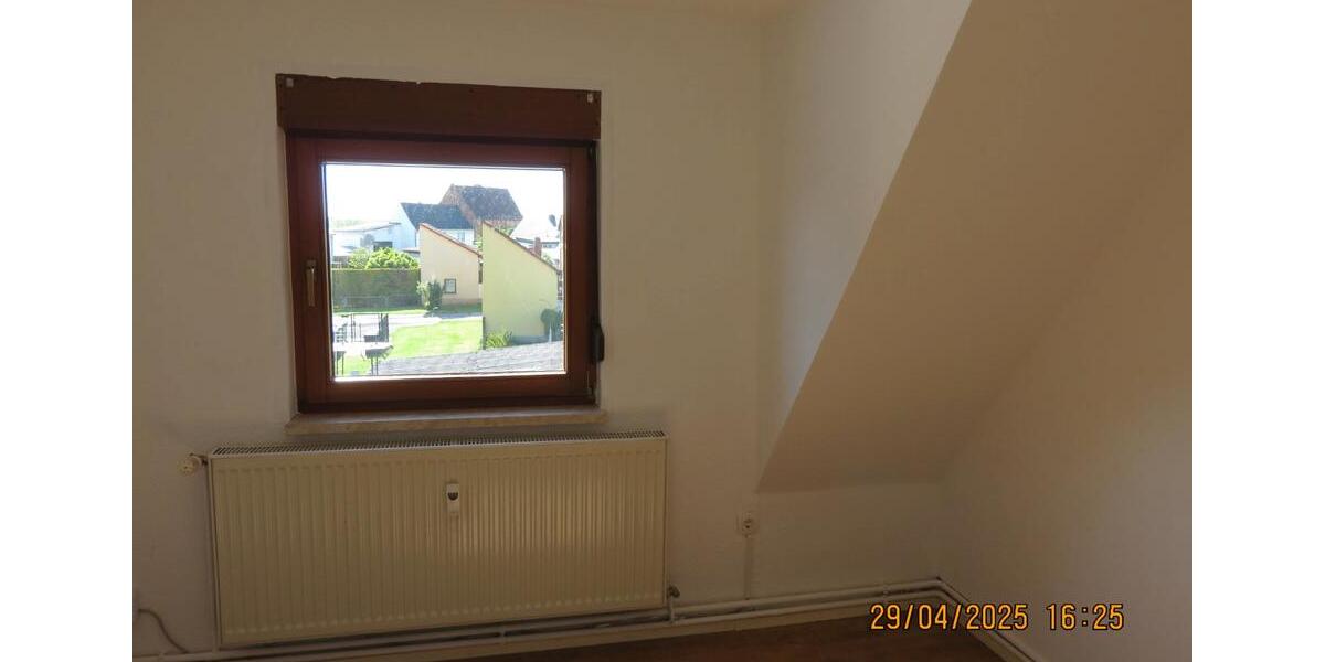 Etagenwohnung Buttstädt - 5 Zimmer, 149 m&sup2;, 670&euro; | Angebot:26645941