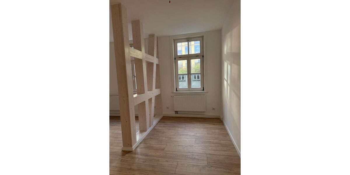 Etagenwohnung Erfurt - 4 Zimmer, 90 m&sup2;, 1.600&euro; | Angebot:26662232