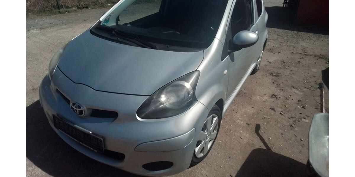 Toyota Aygo (X) 95.000 km 2.500 &euro; Jena 07751