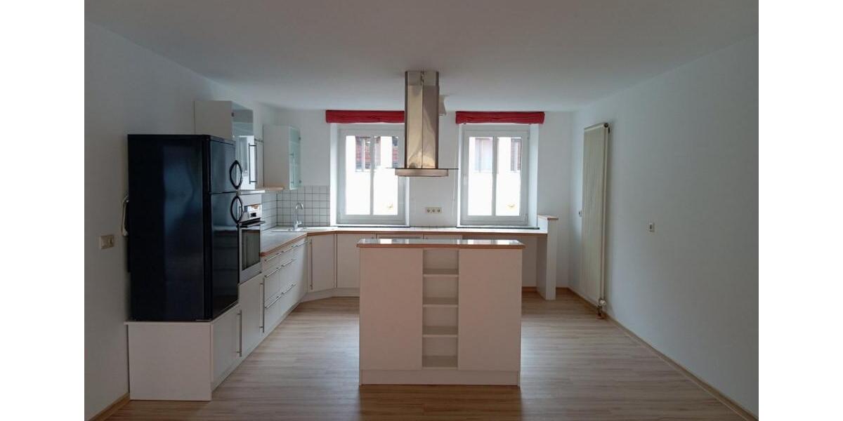 Etagenwohnung Erfurt - 2 Zimmer, 100 m&sup2;, 1.200&euro; | Angebot:19356337