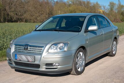 Toyota Avensis 193.000 km 3.290 &euro; Rothenstein 07751