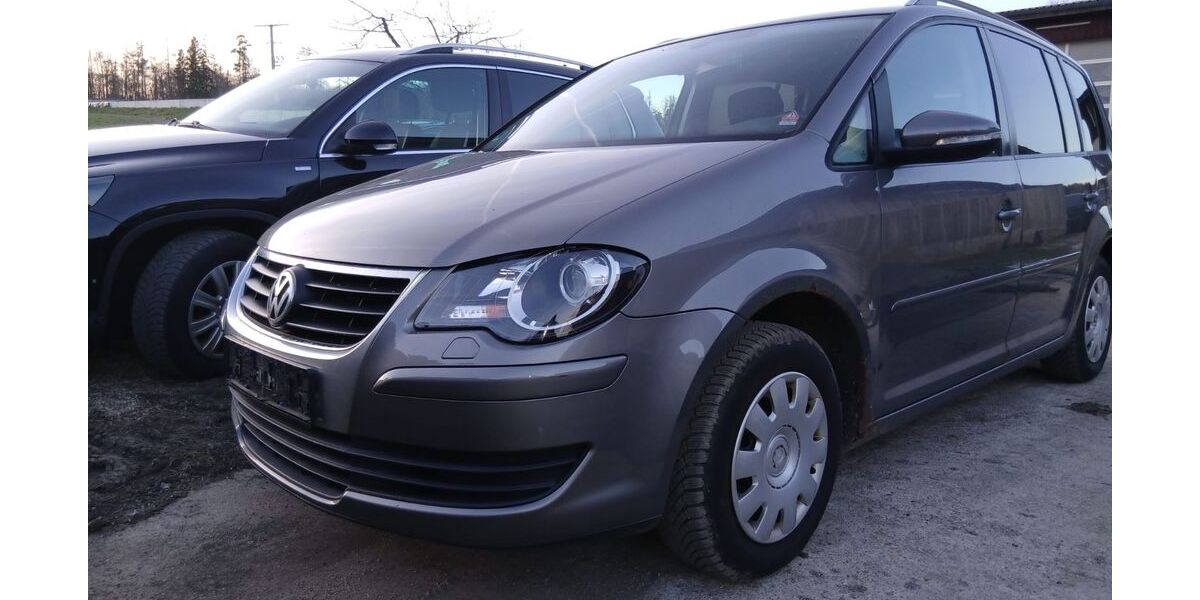 VW Touran 240.000 km 1.500 &euro; Erfurt 99099