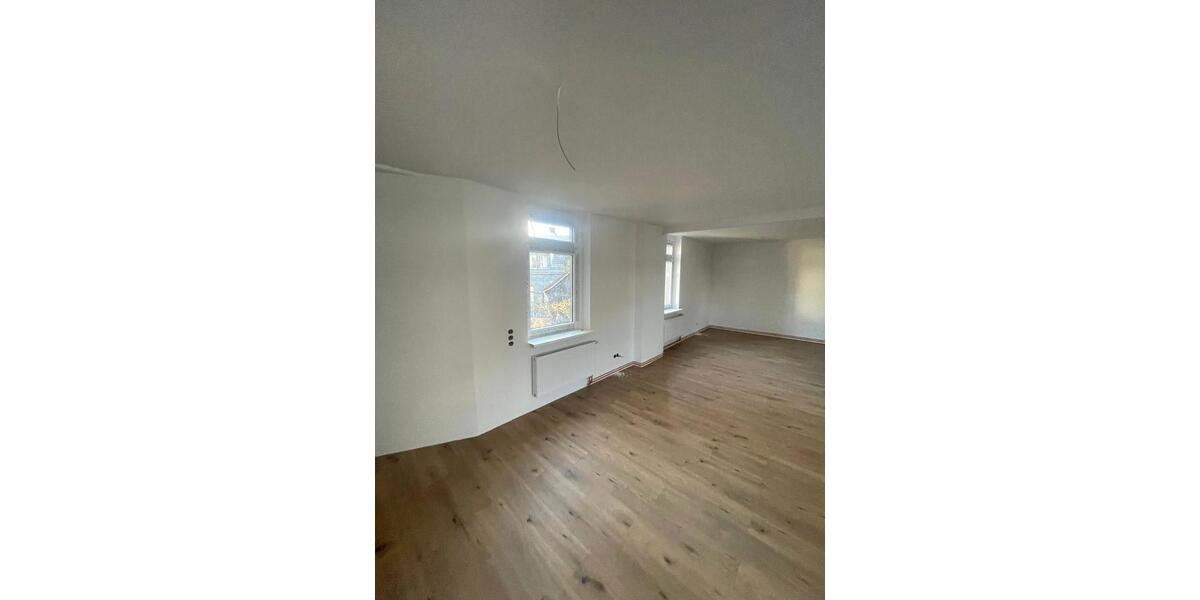 Etagenwohnung Apolda - 1 Zimmer, 65 m&sup2;, 480&euro; | Angebot:25805242