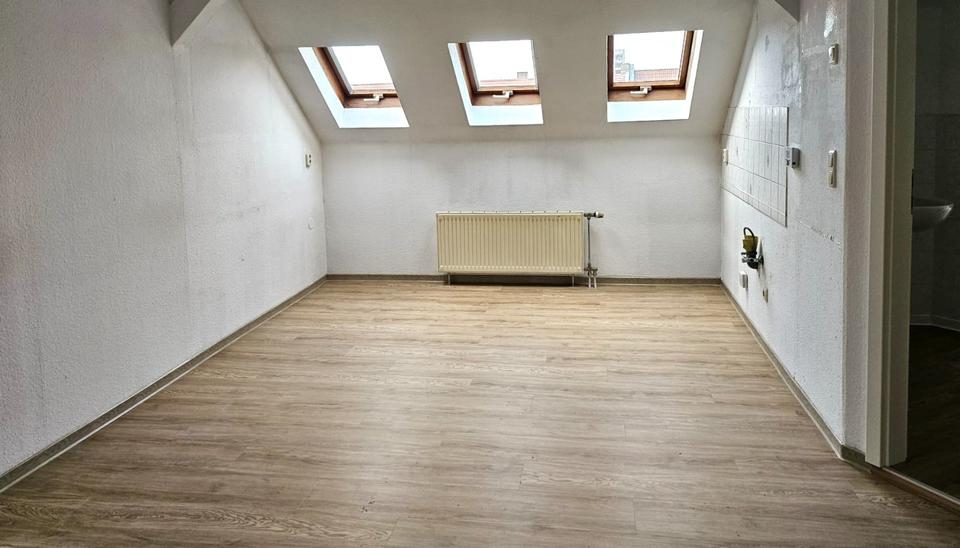 Dachgeschoßwohnung Erfurt Johannesvorstadt - 3 Zimmer, 95 m&sup2;, 740&euro; | Angebot:25539498