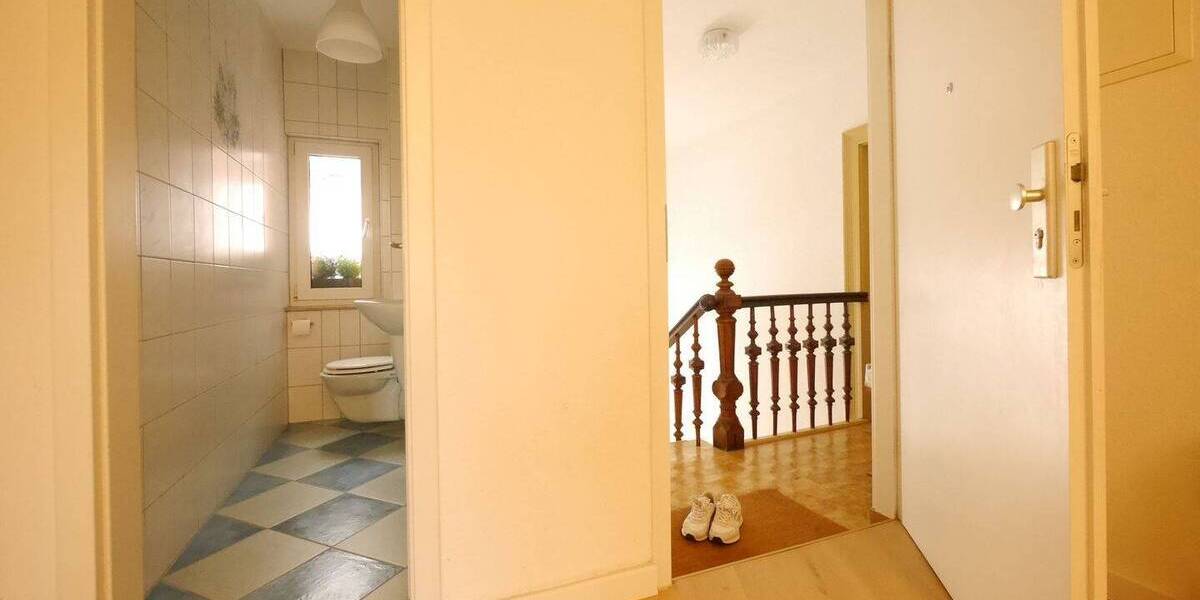 Etagenwohnung Weimar Nordvorstadt - 3 Zimmer, 105 m&sup2;, 875&euro; | Angebot:26582909