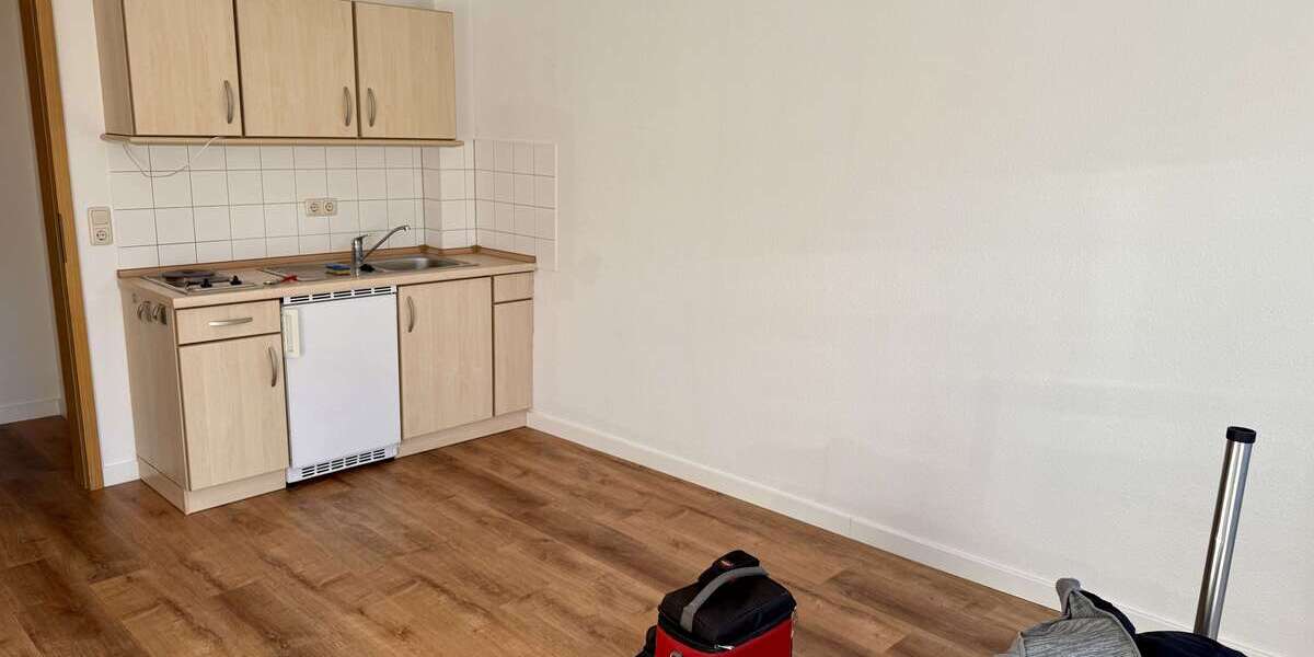 Etagenwohnung Jena Süd - 1 Zimmer, 25 m&sup2;, 390&euro; | Angebot:24615476