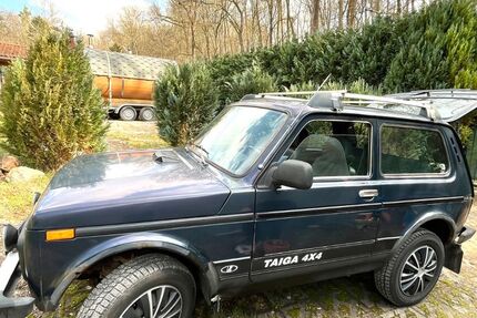 Lada Niva 103.000 km 4.600 &euro; Erfurt 99095