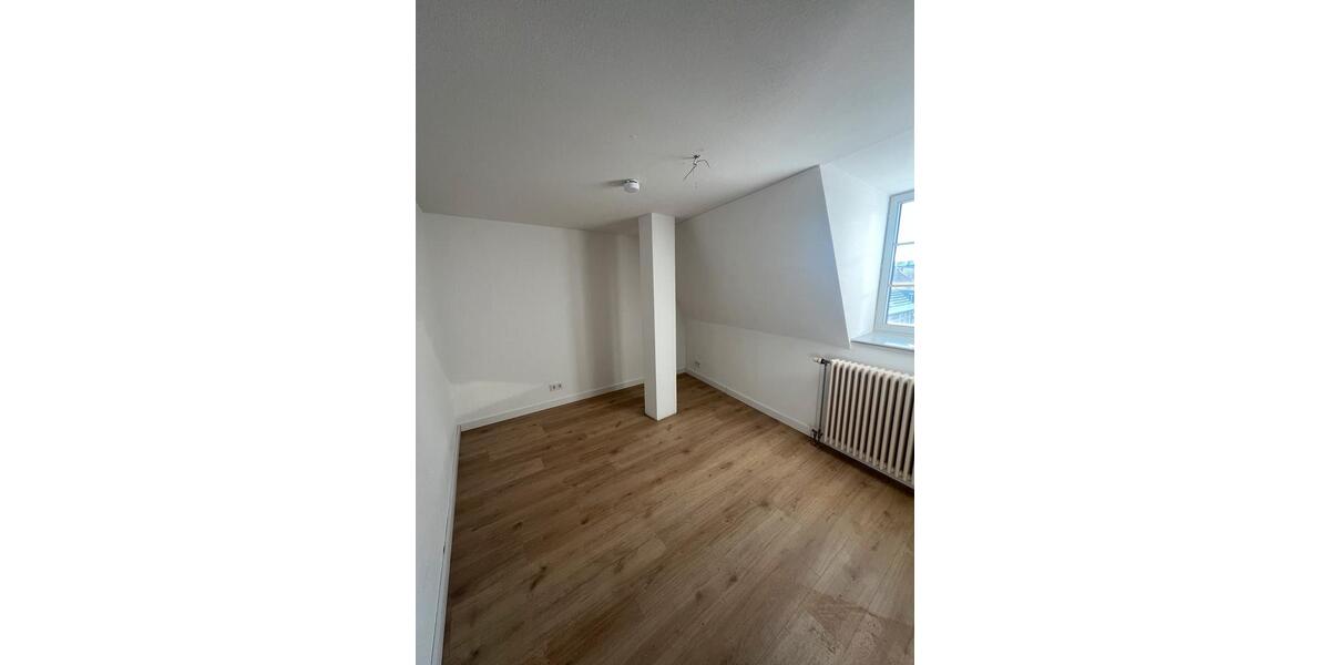 Maisonettenwohnung Erfurt - 3 Zimmer, 94 m&sup2;, 1.222&euro; | Angebot:25650533