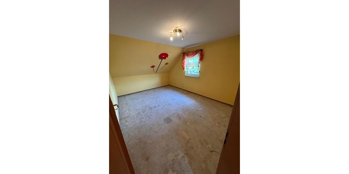 Einfamilienhaus Apolda - 4 Zimmer, 122 m&sup2;, 295.000&euro; | Angebot:26276096