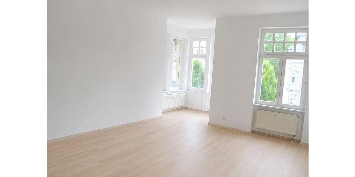 Etagenwohnung Erfurt Hochheim - 2 Zimmer, 95 m&sup2;, 1.045&euro; | Angebot:26478779