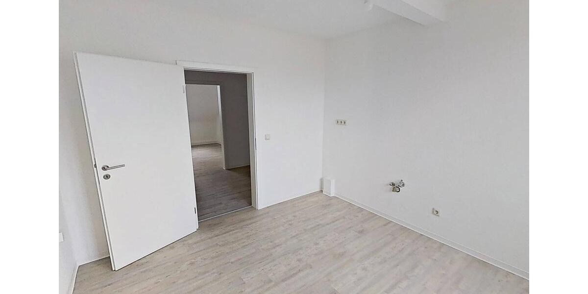 Dachgeschoßwohnung Erfurt Johannesplatz - 3 Zimmer, 72 m&sup2;, 648&euro; | Angebot:26647239